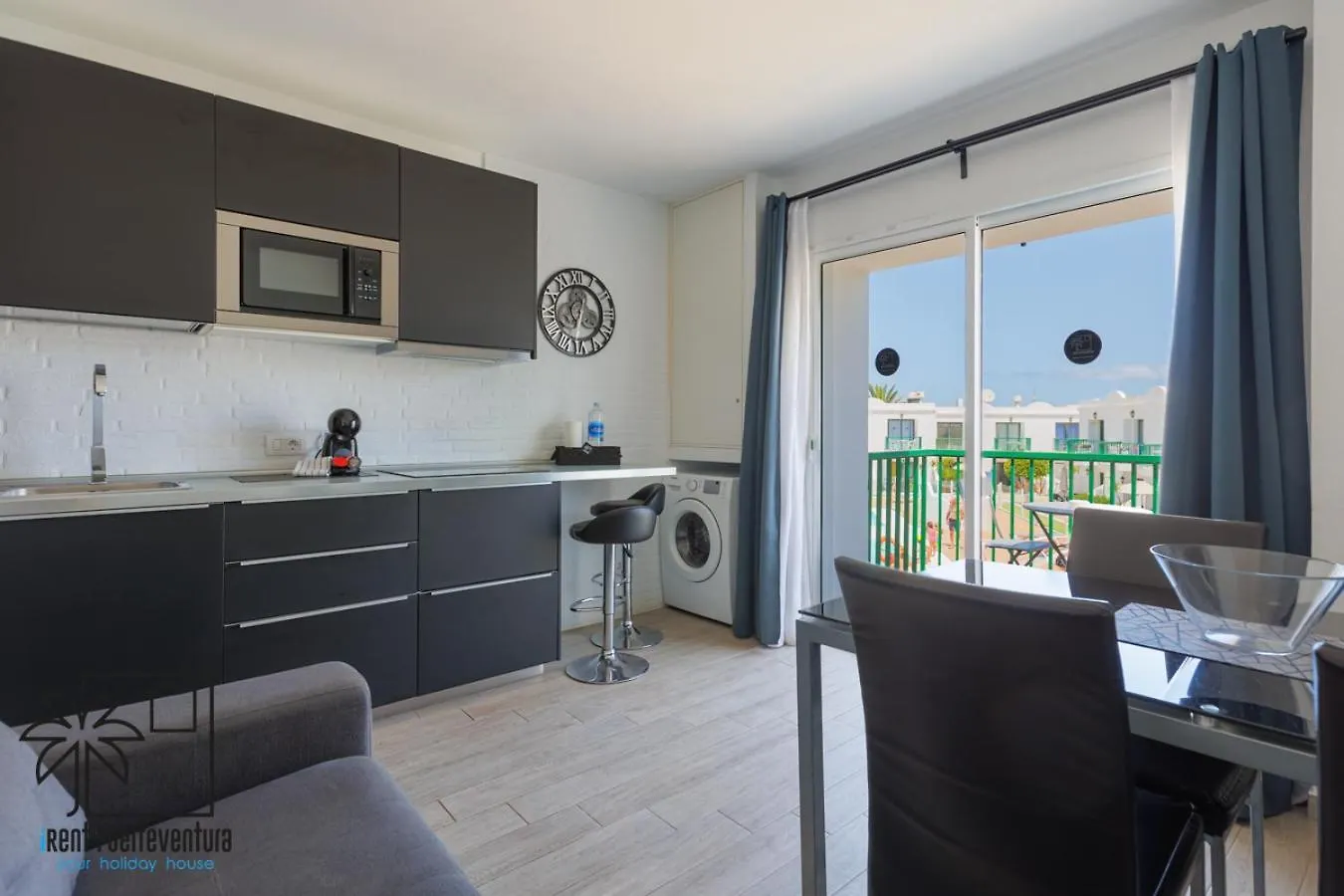 Butterfly Pool View & Wifi By Irent Fuerteventura Corralejo公寓 公寓 科拉雷侯